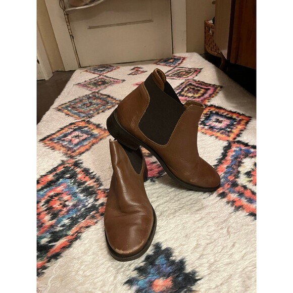 Topshop Chelsea Boots - Picture 3 of 3